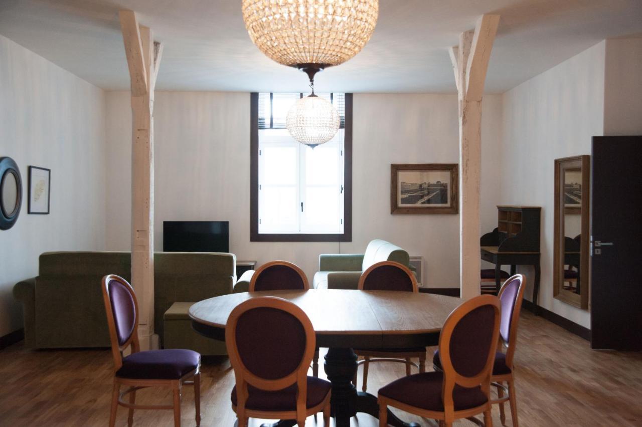 Residence De L'Arsenal Royal - Meubles De Tourisme Ροσφόρ Εξωτερικό φωτογραφία