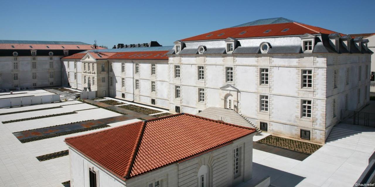 Residence De L'Arsenal Royal - Meubles De Tourisme Ροσφόρ Εξωτερικό φωτογραφία