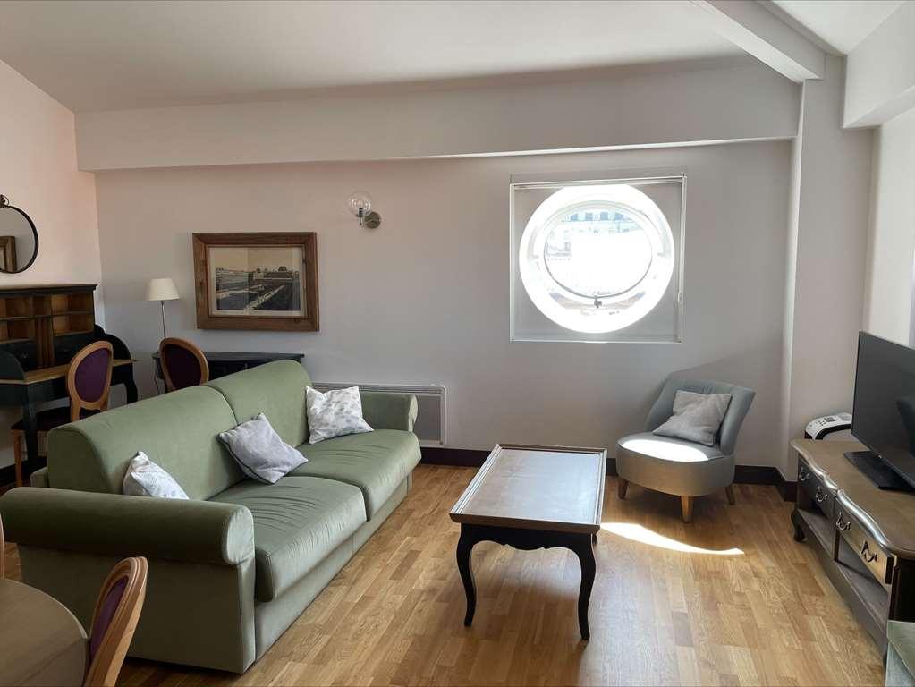 Residence De L'Arsenal Royal - Meubles De Tourisme Ροσφόρ Ανέσεις φωτογραφία
